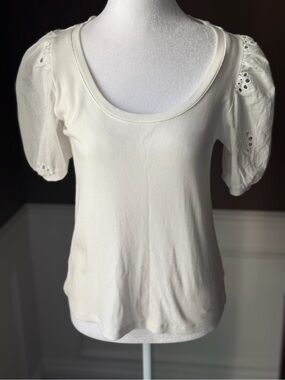 78 & SUNNY Eyelet Sleeve Ribbed T-Shirt in White Size Small NWT